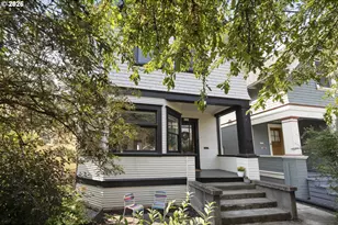 4026 SE Caruthers St, Portland, OR 97214 - Photo 2