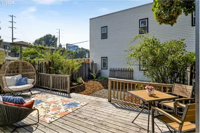 4026 SE Caruthers St, Portland, OR 97214 - Photo 36