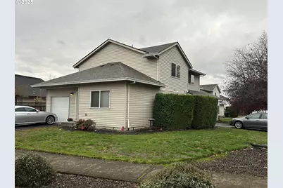 1042/1108 NE Lija Loop, Portland, OR 97211 - Photo 6