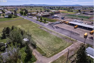 808 S Roosevelt St, Goldendale, WA 98620 - Photo 2