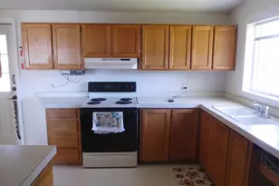910 Cowl St, Milton-Freewater, OR 97862 - Photo 10