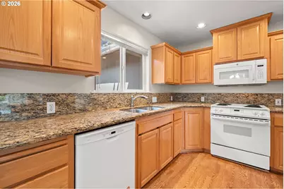 14441 SE Frontier Ave, Clackamas, OR 97015 - Photo 8