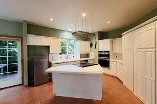 22874 SW Martin Ct, Sherwood, OR 97140 - Photo 10