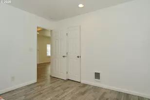 2650 SE 164th Ave, Portland, OR 97236 - Photo 16