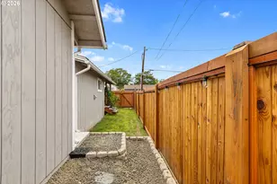 1331 NE Klamath Ave, Roseburg, OR 97470 - Photo 42