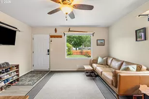 1331 NE Klamath Ave, Roseburg, OR 97470 - Photo 12