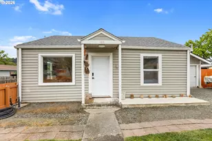 1331 NE Klamath Ave, Roseburg, OR 97470 - Photo 4