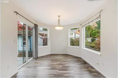 16331 Wayne Dr, Oregon City, OR 97045 - Photo 6