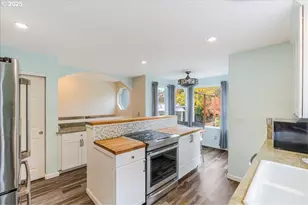 16331 Wayne Dr, Oregon City, OR 97045 - Photo 8