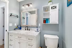 221 Walnut St, Independence, OR 97351 - Photo 22