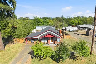 221 Walnut St, Independence, OR 97351 - Photo 2