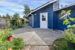 39 NE 113th Pl, Portland, OR 97220 - Photo 28