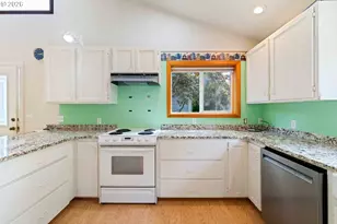 57939 Parkersburg Rd, Bandon, OR 97411 - Photo 16