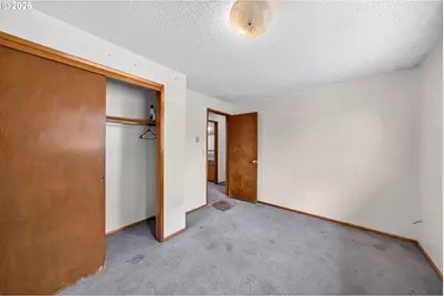 825 S Magnolia St, Cornelius, OR 97113 - Photo 16
