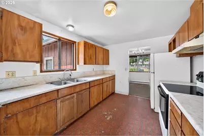 825 S Magnolia St, Cornelius, OR 97113 - Photo 8
