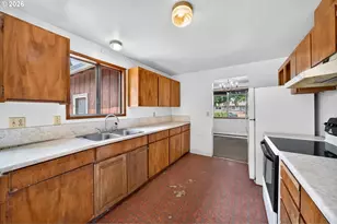 825 S Magnolia St, Cornelius, OR 97113 - Photo 8