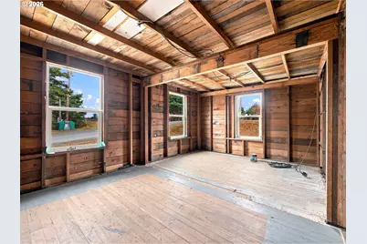 1325 12th Ave, Seaside, OR 97138 - Photo 12
