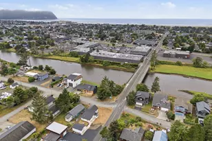 1325 12th Ave, Seaside, OR 97138 - Photo 18