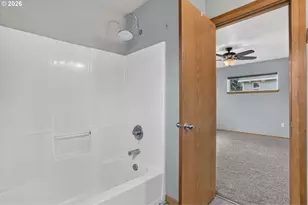 18359 Davis St, Sandy, OR 97055 - Photo 24