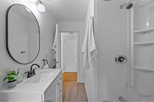 4325 NE 24th Ave, Portland, OR 97211 - Photo 16