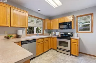 6417 SE Maple St, Hillsboro, OR 97123 - Photo 12