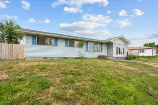 548 NE Fir St, Pilot Rock, OR 97868 - Photo 1