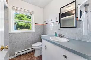 7905 SW Elmwood St, Portland, OR 97223 - Photo 18