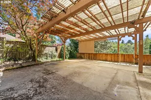 7905 SW Elmwood St, Portland, OR 97223 - Photo 32