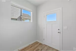 328 E Wilson St, Carlton, OR 97111 - Photo 6