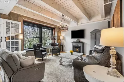 416 NW 13th Ave #204, Portland, OR 97209 - Photo 2