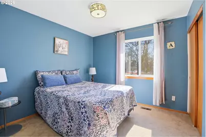 404 E Brandon Dr, Newberg, OR 97132 - Photo 20