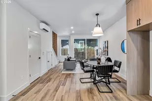 2381 SE 45th Ave, Portland, OR 97215 - Photo 8