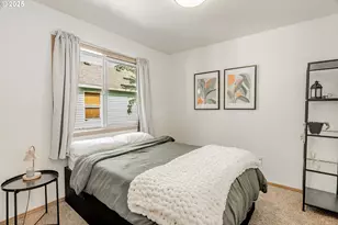 2327 SE Lee Ln, Portland, OR 97233 - Photo 16