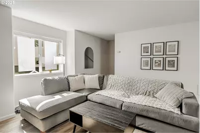 2327 SE Lee Ln, Portland, OR 97233 - Photo 10