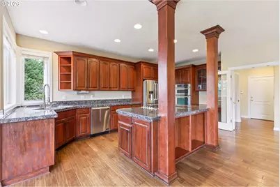 16765 SW Blackberry Ln, Beaverton, OR 97007 - Photo 12