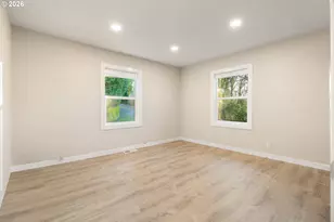 55 SW Lovhar Dr, Gresham, OR 97080 - Photo 36