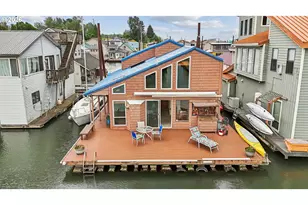 18989 NE Marine Dr, Portland, OR 97230 - Photo 36
