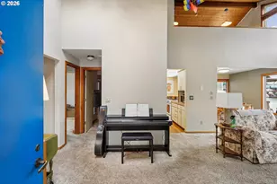 18989 NE Marine Dr, Portland, OR 97230 - Photo 6
