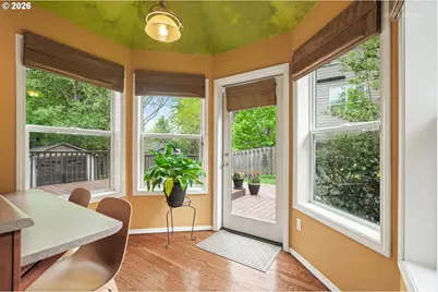 9606 SW 54th Ave, Portland, OR 97219 - Photo 14