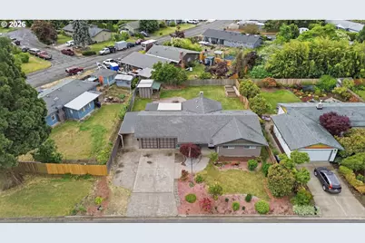 1082 Dondea St, Springfield, OR 97478 - Photo 2