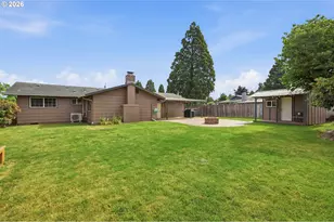 1082 Dondea St, Springfield, OR 97478 - Photo 32