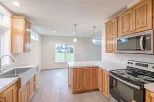 3223 Comber Ct NE, Salem, OR 97305 - Photo 12