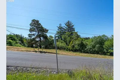 770 3rd St SE, Bandon, OR 97411 - Photo 6