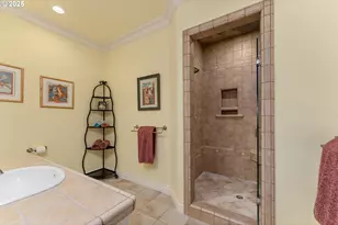 245 Fairway Village Ln, Roseburg, OR 97471 - Photo 32