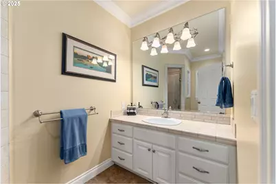 245 Fairway Village Ln, Roseburg, OR 97471 - Photo 34