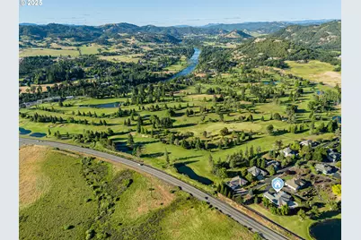 245 Fairway Village Ln, Roseburg, OR 97471 - Photo 48