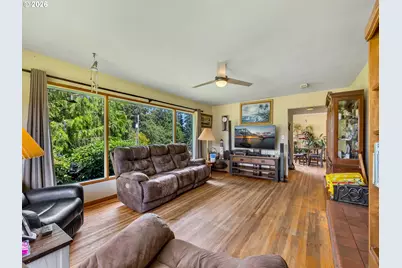 35302 Lyngstad Heights Ln, Astoria, OR 97103 - Photo 8