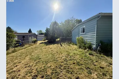 1103 N Springbrook Rd, Newberg, OR 97132 - Photo 10