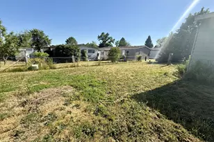 1103 N Springbrook Rd, Newberg, OR 97132 - Photo 8
