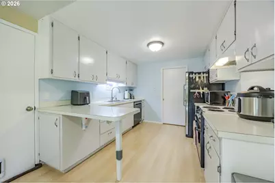 2258 Brittany St, Eugene, OR 97405 - Photo 12
